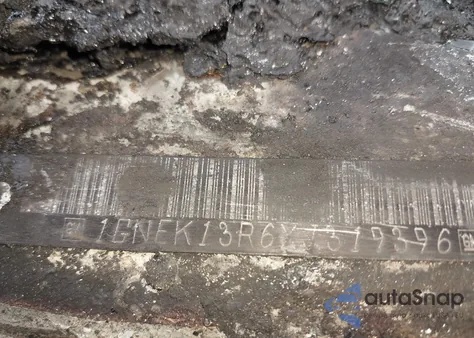 1999 Chevrolet Tahoe K1500 z USA, uszkodzony, nr VIN 1GNEK13R6XJ319396